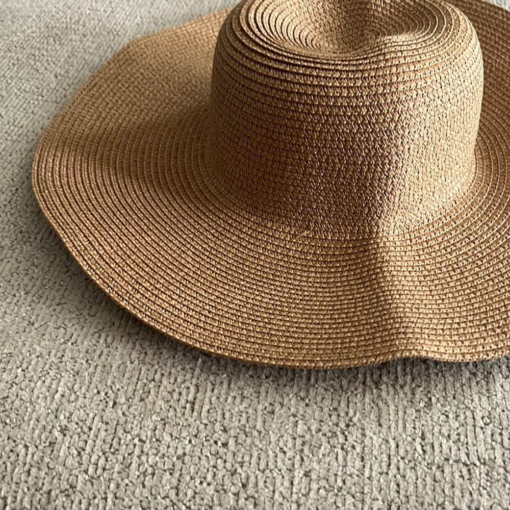 Sun hat - Picture 3 of 5